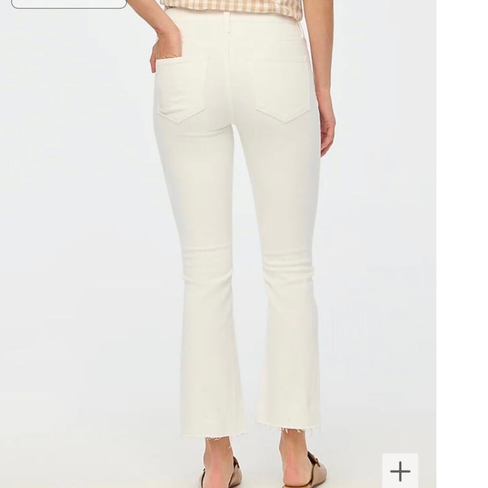 NWT J. Crew Mid-Rise Flare Crop White Jean in Signature Stretch Size 28 - Picture 2 of 7